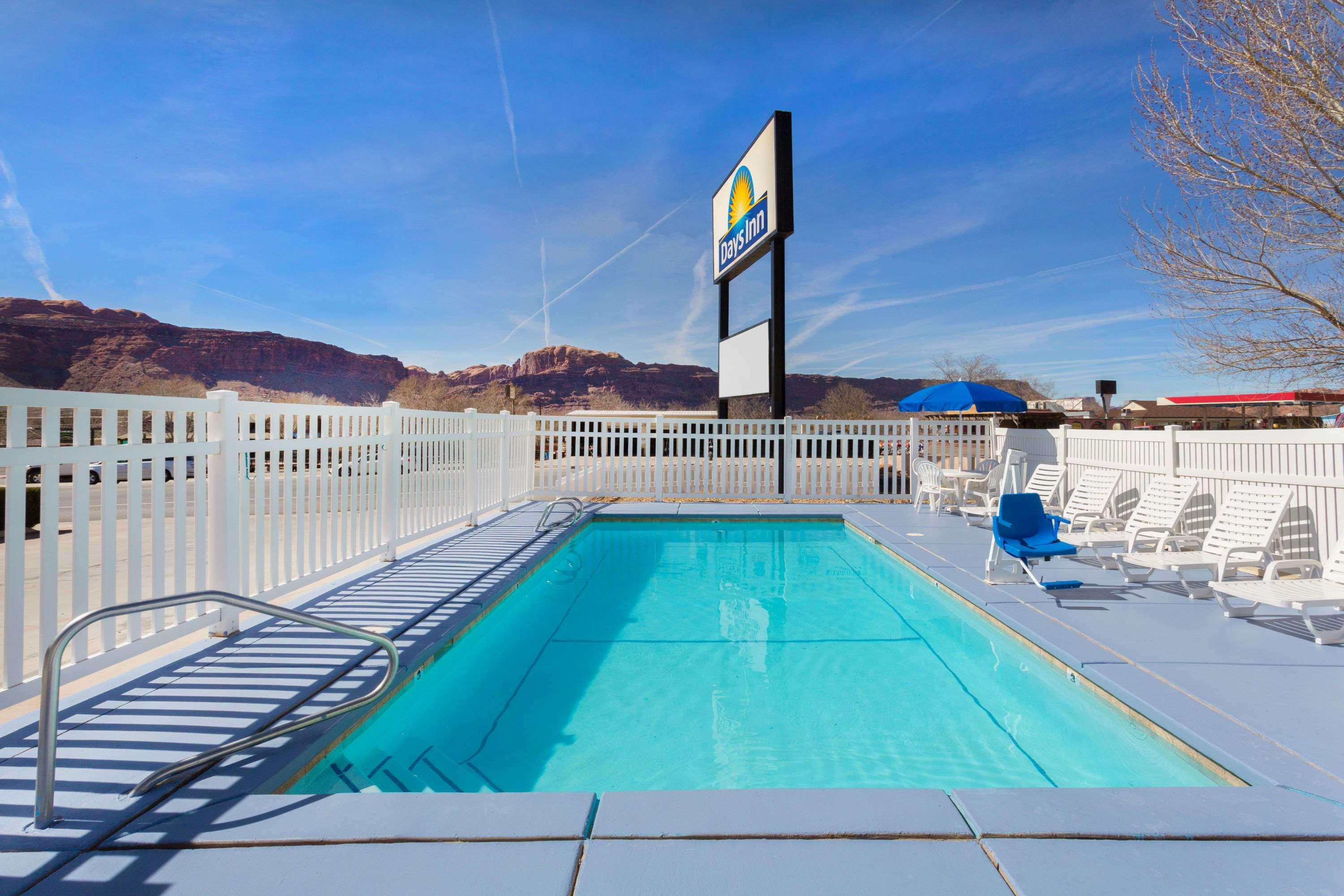 Days Inn By Wyndham Moab Dış mekan fotoğraf