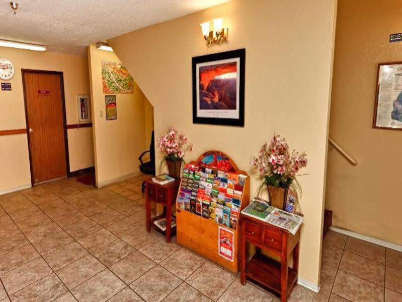 Days Inn By Wyndham Moab Dış mekan fotoğraf